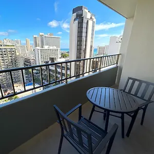Royal Kuhio 1713 - Spacious With Stunning Views In The Heart Of Waikiki! Holiday home Honolulu